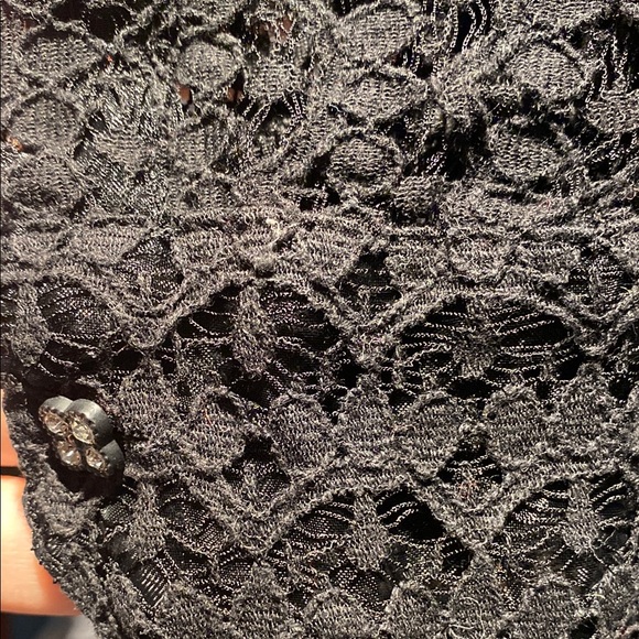 Black Lace Women's blouse size medium beautiful gem buttons - Picture 4 of 4